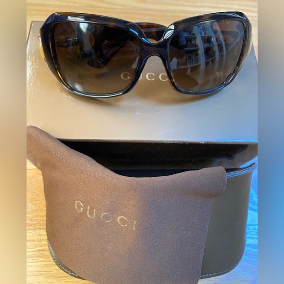GUCCI Sunglasses (NWOT) - Picture 3 of 16